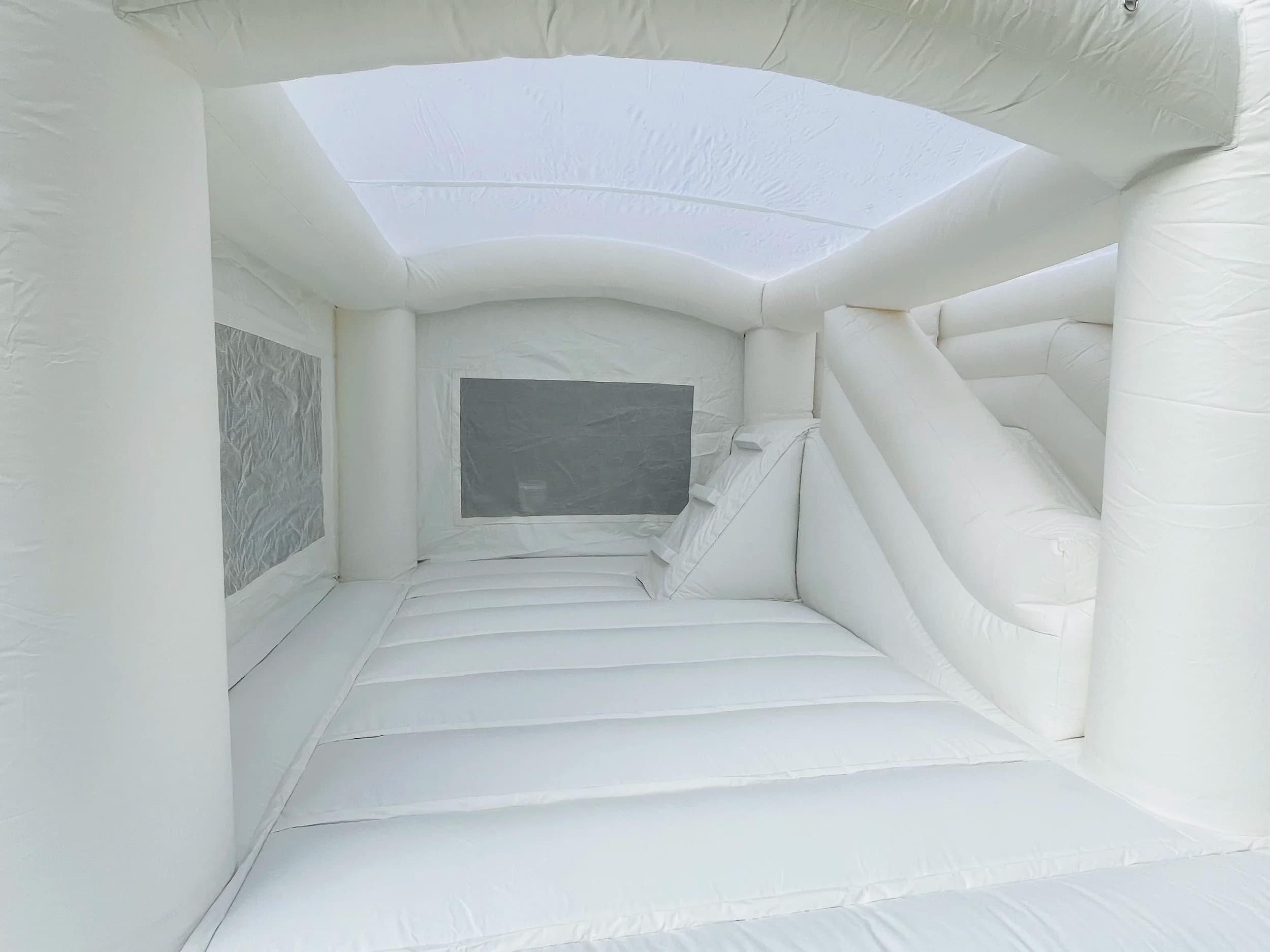 ‘WHITE VILLA’ BOUNCE HOUSE + SLIDE - Photo 5